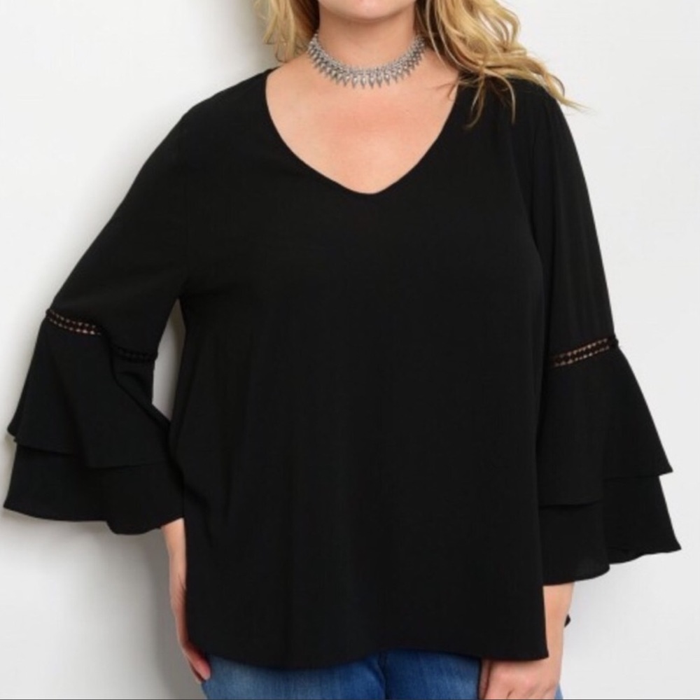 Blouse Black V Neck Crochet Detail Plus Size 1XL - Picture 2 of 3